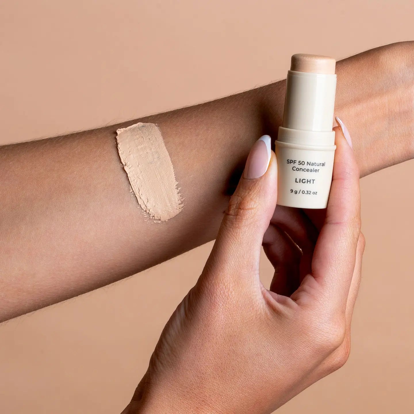 Natural Concealer - Light/Medium
