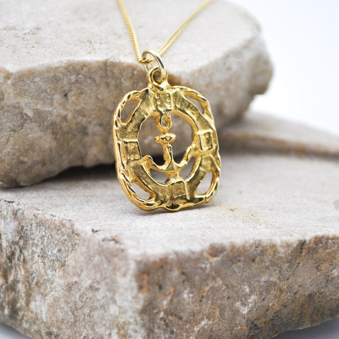She Sails Free - Necklace