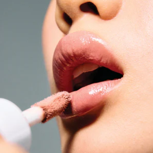 SŚAINT LIP GLOSS